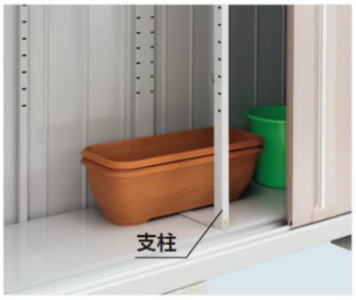 イナバ物置のシンプリーの床