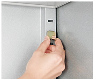 イナバ物置シンプリーの棚の調節